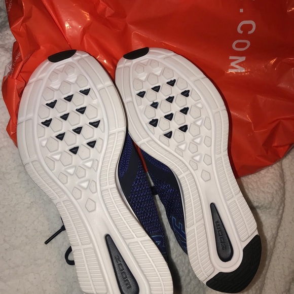 Men’s Nike Zoom Strike - Picture 3 of 6